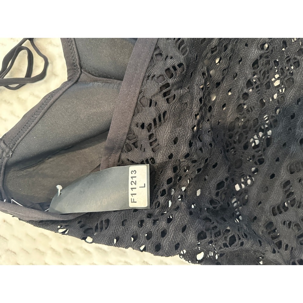 Choice by Bluewave Black Crochet Lace One Piece Swimsuit Halter Button Detail L - Picture 5 of 6